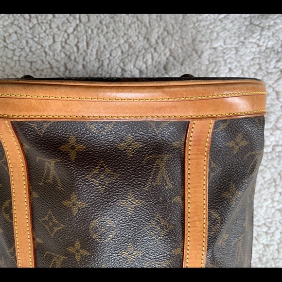 Louis Vuitton bucket bag - Picture 9 of 11